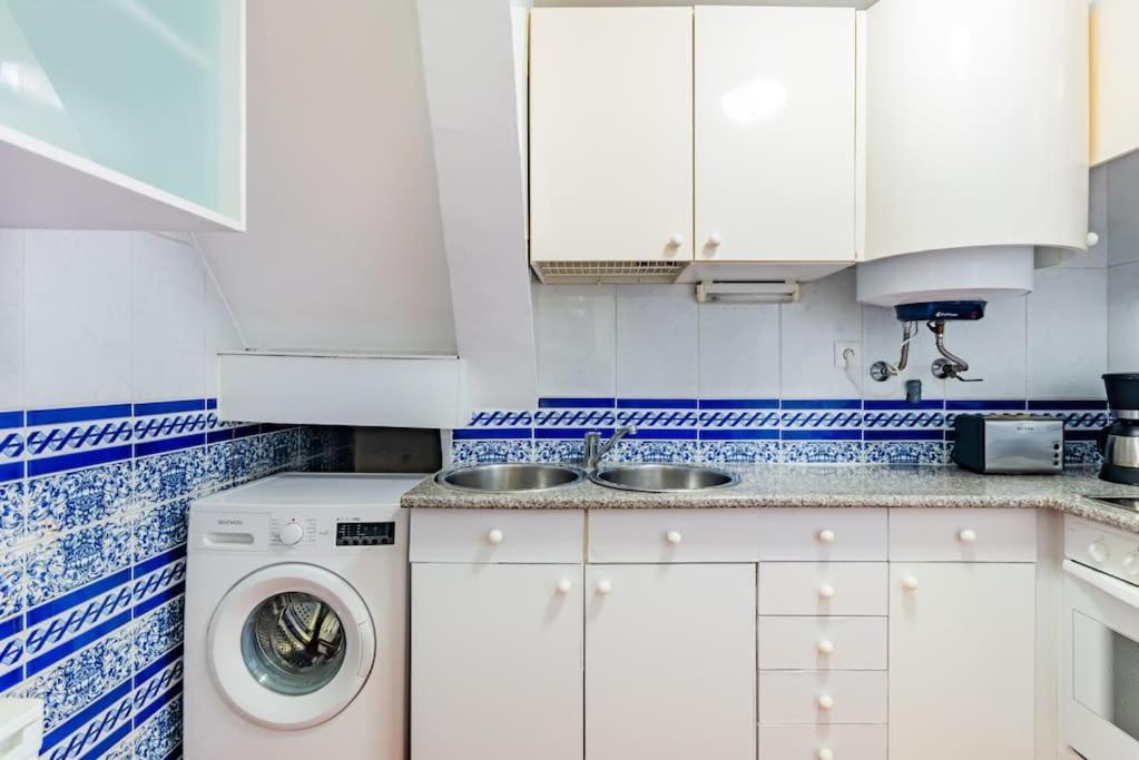 2br At Historical Chiado * Lisboa