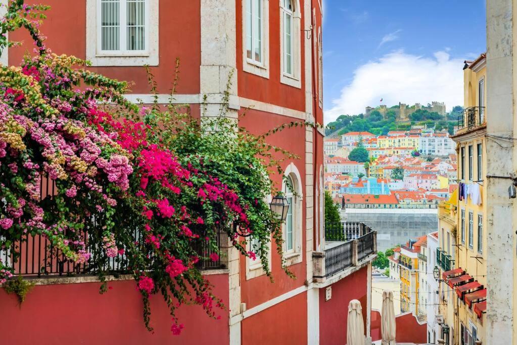 2br At Historical Chiado *
